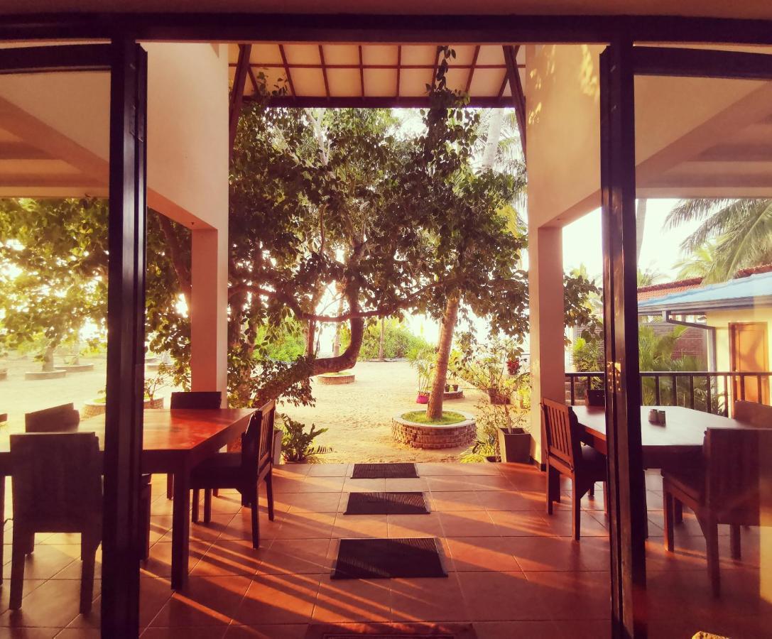 Welle Wadiya Beach Villa Kalpitiya Buitenkant foto